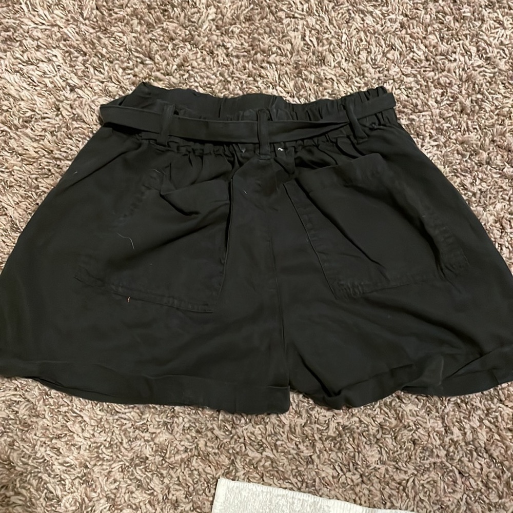 Copper Key High Rise Belted Shorts - Picture 2 of 3